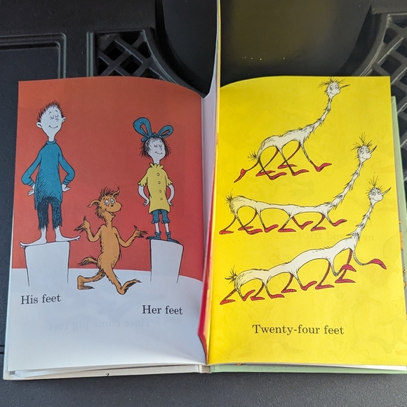 1993 The Foot Book by Dr Seuss - Picture 10 of 13